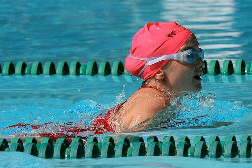 Arm hesitation and head movement by C-Serpents