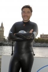 David Walliams vs. Thames by sportrelief.com