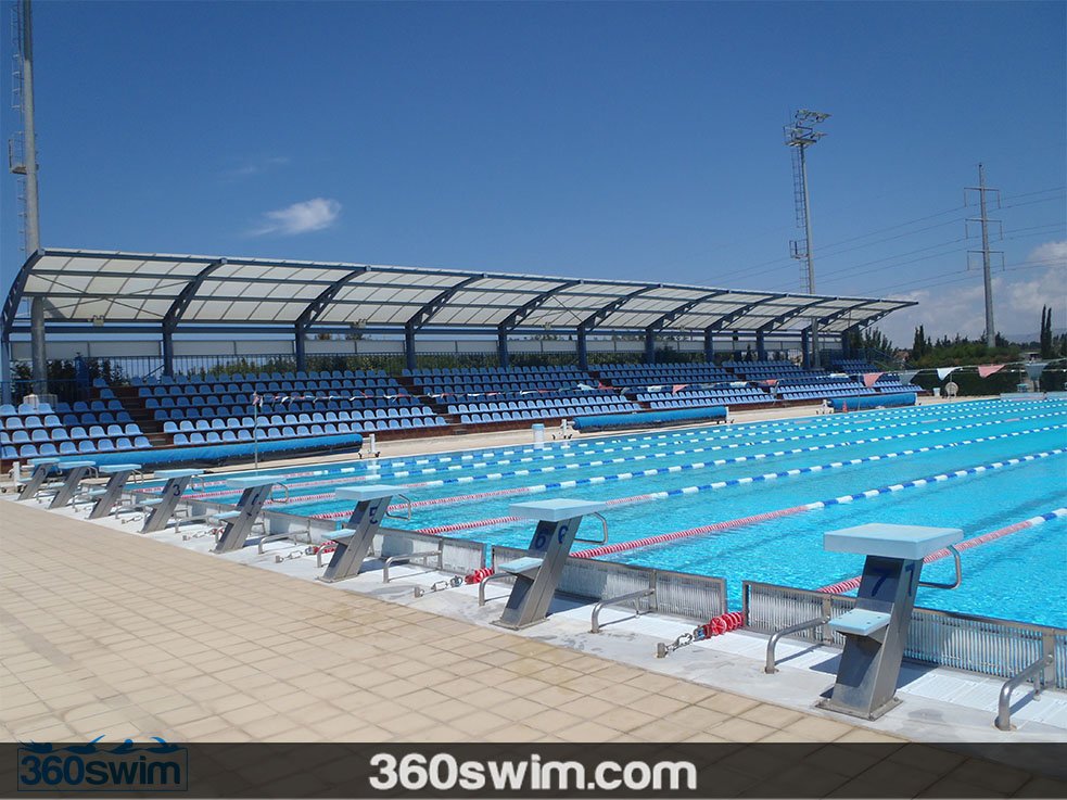 11 Ways To Enjoy Swimming In A Crowded Lane - Swimming Advice