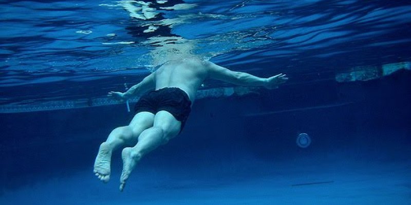 Do You Know How To Swim Breaststroke? (Top 5 Most Common Breaststroke Mistakes) - Swimming Advice