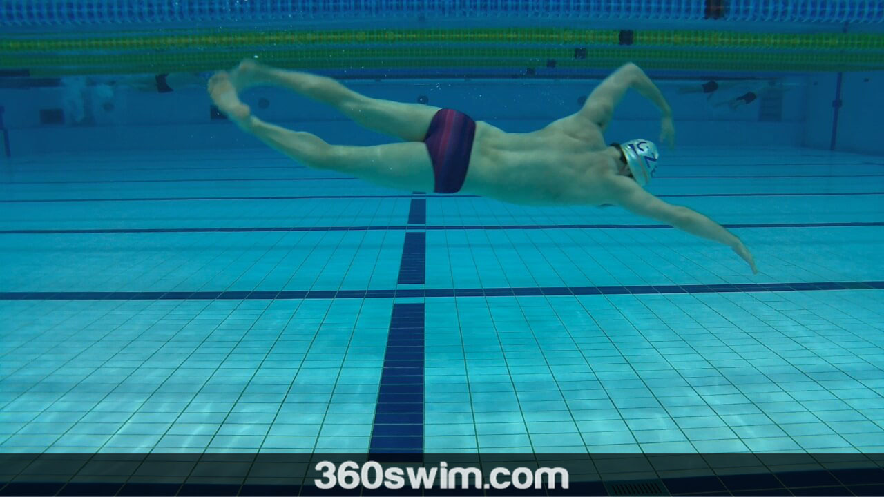 Underwater freestyle slow motion