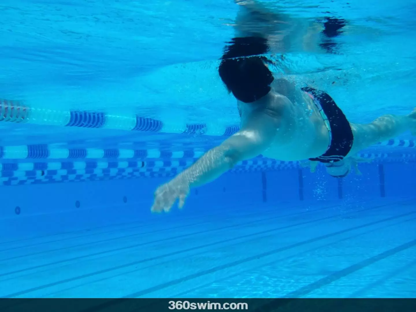 Swimmer's hips are not flat Swimmer's hips are not flat