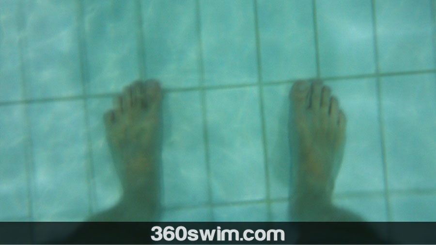 Your feet, the pepper of swimming